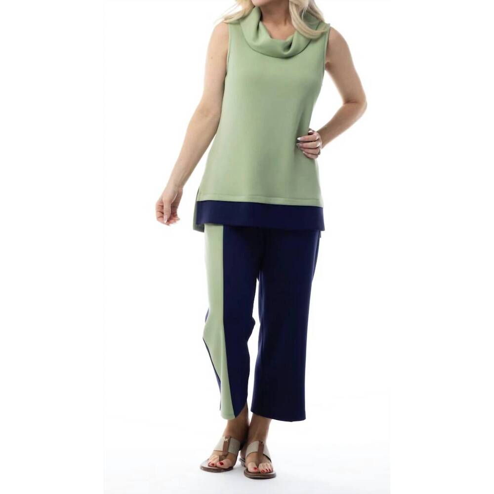 NEW PURE ESSENCE two-tone pull-on capri pants in sage/navy
